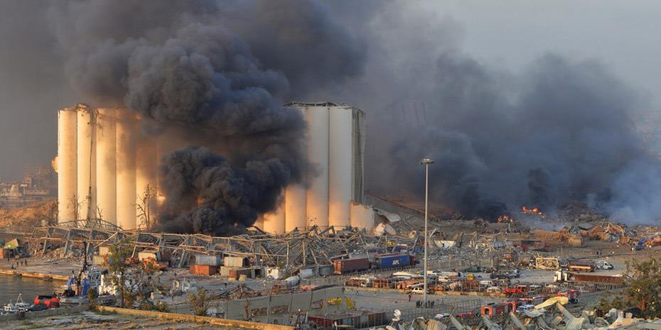 Πάνω από 100 νεκροί, 4.000 τραυματίες από την έκρηξη στη Βηρυτό