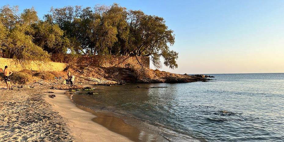 Η Πούντα στο Λαγονήσι είναι η τέλεια παραλία με άμμο στην Αττική