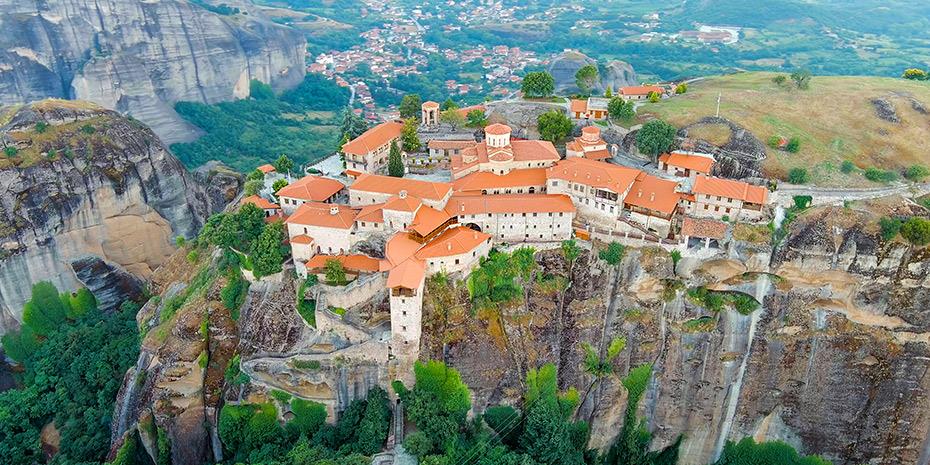 Ο θρησκευτικός τουρισμός στη Θεσσαλία, τα χαρακτηριστικά των επισκεπτών στα Μετέωρα