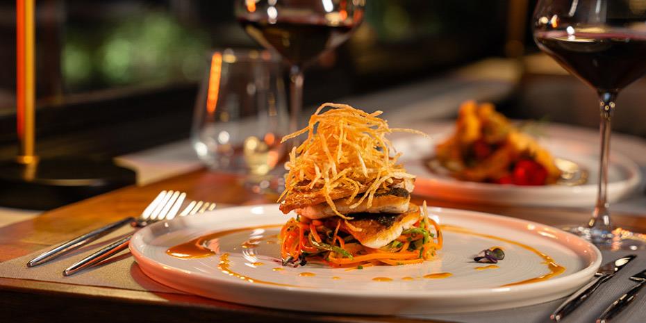 Papagalos Greece: Νέο εστιατόριο στη Γλυφάδα