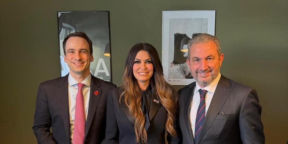 Συνάντηση Εξάρχου με τον σύμβουλο του Τραμπ, Μιχάλη Κράτσιο