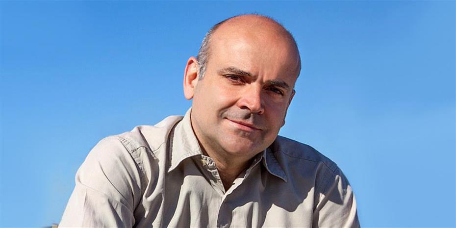Απολυμένος συμβασιούχος μαχαίρωσε τον δήμαρχο Ελευσίνας