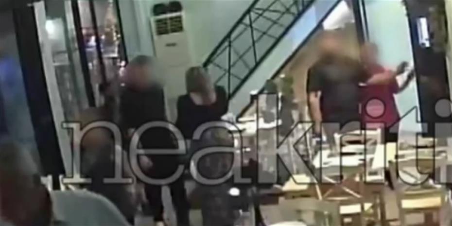 Βροχή από αυγά και αντικείμενα κατά του Μάκη Βορίδη στο Ηράκλειο