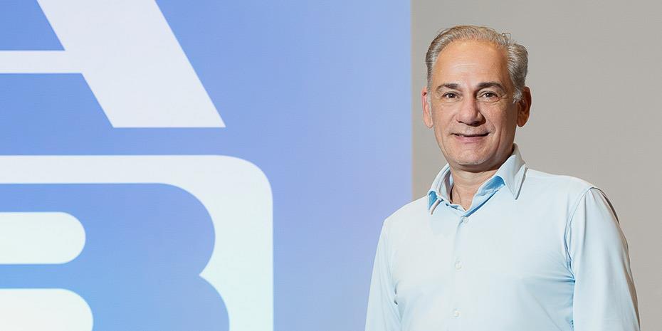 Ο Νίκος Λαβίδας και το φιλόδοξο pivot της ΑΒ Βασιλόπουλος