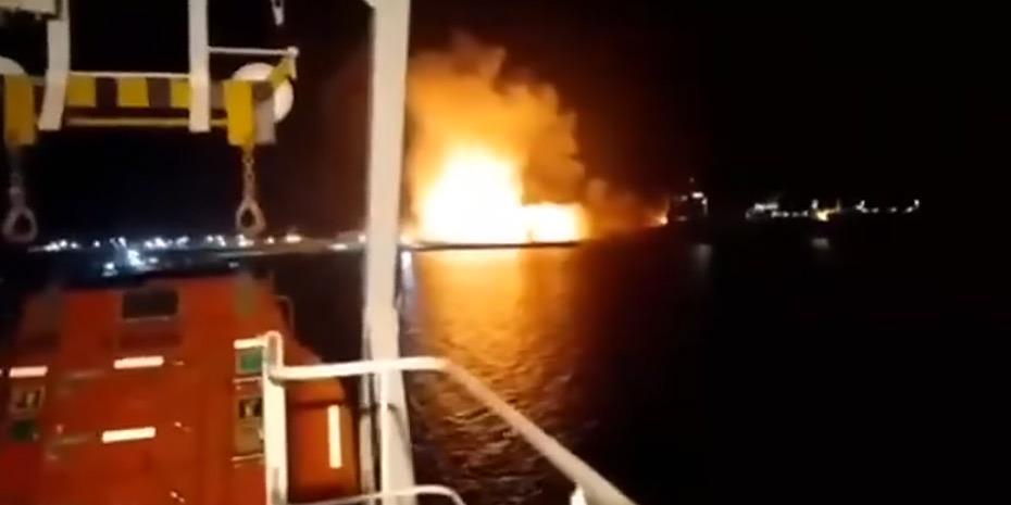 Πύραυλοι και drones δίπλα σε ελληνικό πλοίο στον Περσικό, δείτε video