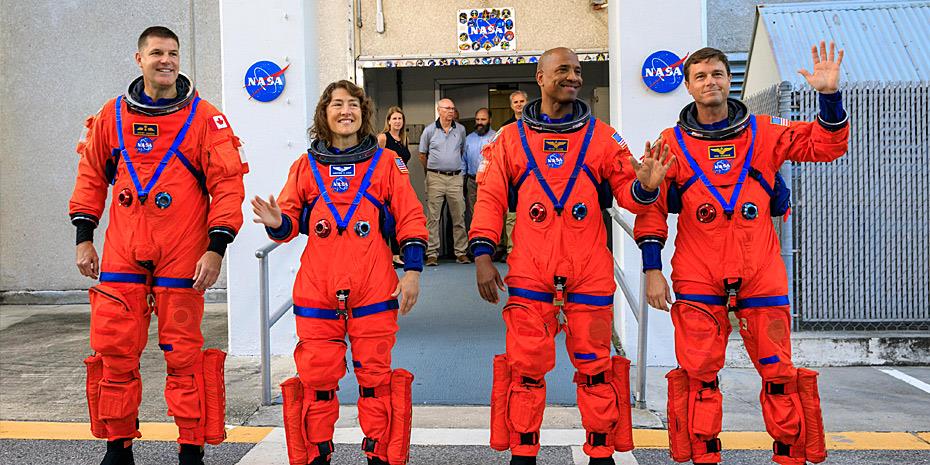 NASA: Ιστορική αποστολή Artemis II σε τροχιά προς τη Σελήνη