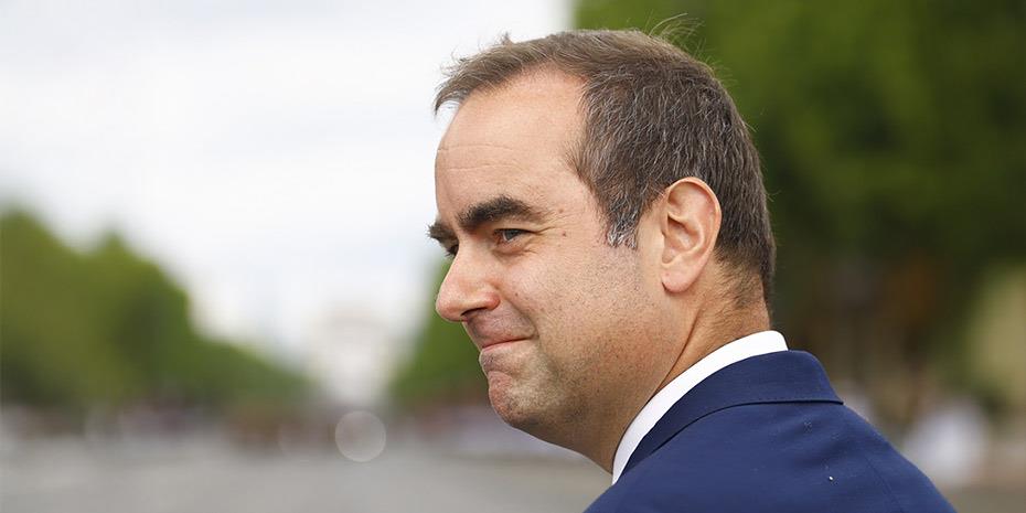 Καζάνι που βράζει η Γαλλία μετά τον επαναδιορισμό Λικορνί ως πρωθυπουργό