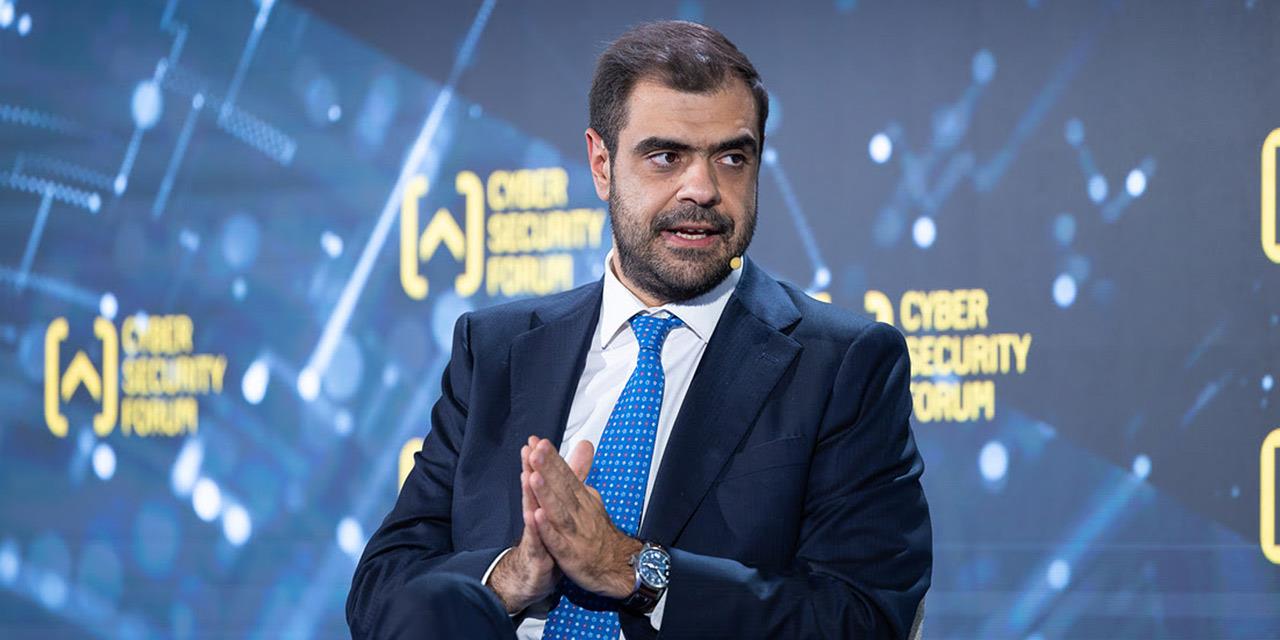 Μαρινάκης: Ταυτοποίηση χρηστών και ειδική σήμανση στο περιεχόμενο ΑΙ | Πολιτική στο LivePress.gr