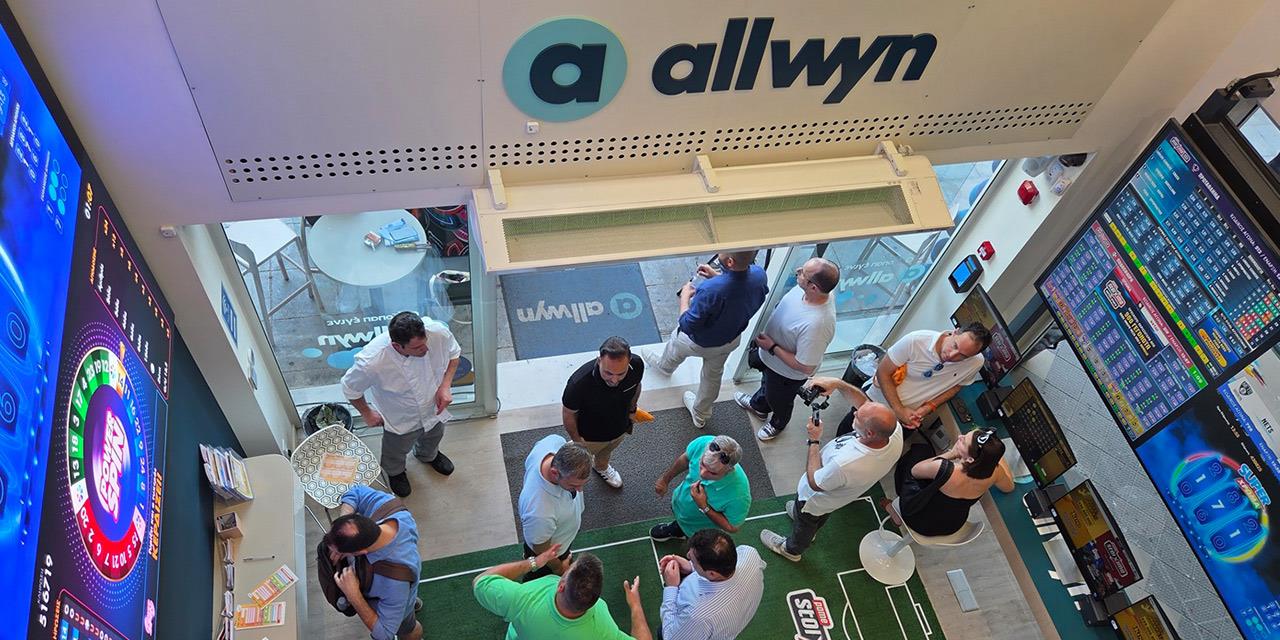 Allwyn: Λαμπερά εγκαίνια για το νέο κατάστημα στο Σύνταγμα