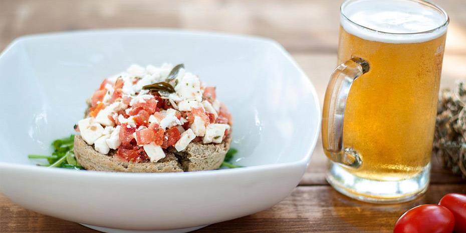 Μεζές και μπίρα: 6 στέκια της Αθήνας που μάλλον σου ξέφυγαν