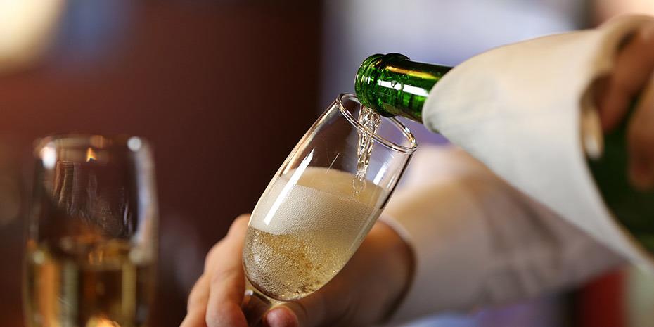 Κατρακύλησαν οι εξαγωγές γαλλικών ποτών και αρωμάτων στις ΗΠΑ