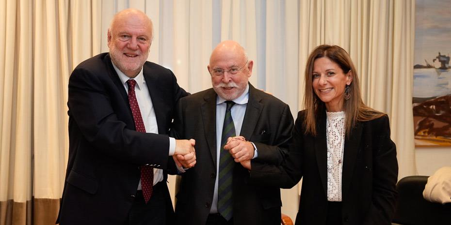 Επεσαν οι υπογραφές για την προβλήτα 6 στον ΟΛΘ