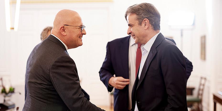 Τον πρόεδρο του Euronext Στεφάν Μπουζνά είδε στο Μαξίμου ο Κυριάκος Μητσοτάκης