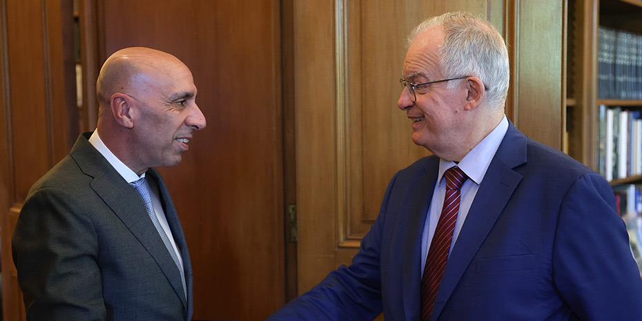 Συνάντηση Γιάννη Μπρατάκου με Κ. Τασούλα, οι θέσεις για την οικονομία