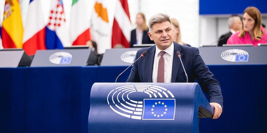 Φαραντούρης: Η φτωχοποίηση των Ελλήνων οφείλεται στην απουσία παρέμβασης