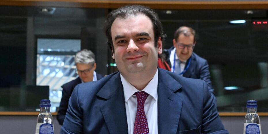 Τι κερδίζει η Ελλάδα ξεπληρώνοντας πρόωρα μνημονιακά δάνεια