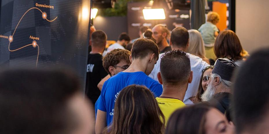 Ξεκίνησε από τη ΔΕΘ το showcar της McLaren F1 Τeam την περιοδεία του στην Ελλάδα