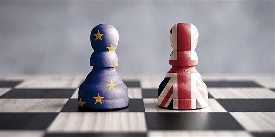 Μεικτά έκλεισαν οι ευρωαγορές με την προσοχή στο Brexit