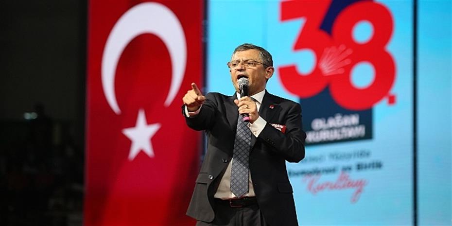 Τουρκία: Ο Οζγκιούρ Οζέλ νέος πρόεδρος των κεμαλιστών