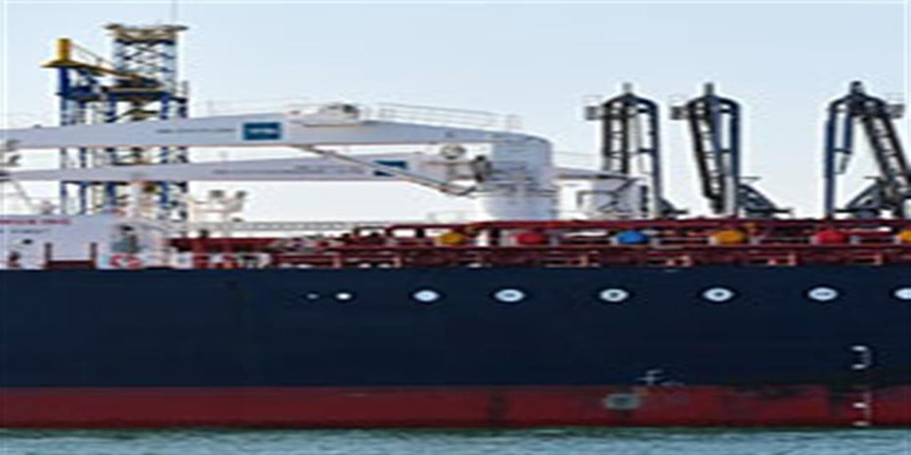 Δέκα εκατομμύρια βαρέλια πετρελαίου περνούν τη μέρα από το Ορμούζ
