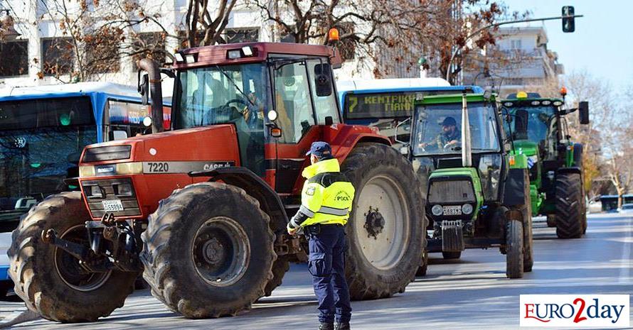 Πορεία με τρακτέρ στο κέντρο της Καρδίτσας