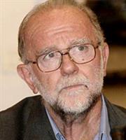 Εφυγε από τη ζωή ο σχεδιαστής μόδας Γιάννης Τσεκλένης