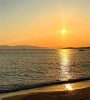 Αττική σαν διακοπές: Τέσσερις παραλίες για να αράξεις ως αργά