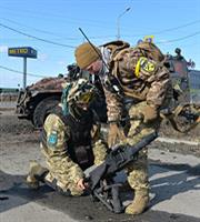 Ρωσική επίθεση περιμένει το Κίεβο, πίεση να αφήσει το Μπαχμούτ