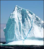 Βρετανία: Ένα τεράστιο παγόβουνο αποκολλήθηκε από την Ανταρκτική
