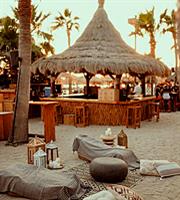 Τα beach bars της Αττικής που μας βάζουν σε mood διακοπών