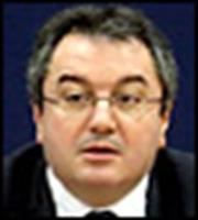 Μόσιαλος: Δεν υπάρχει κανονικότητα μέχρι να βρεθεί εμβόλιο