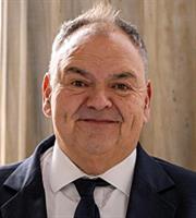 Απόστολος Αποστολάκος: Πώς μεταμορφώθηκε η Κεντρική Αγορά της Αθήνας