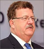 Φούχτελ: Είναι σημαντικό να συμβάλλουμε στην ελληνική ανάκαμψη