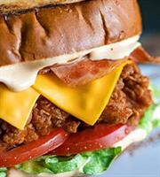 Street food μακριά από το κέντρο: Πού τρώμε καλά με €5