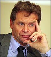 Τόμσεν: 21 χρόνια για μείωση της ανεργίας σε προ κρίσης επίπεδα