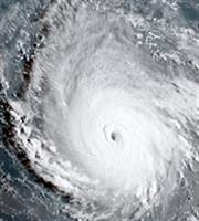 Ο τυφώνας Τάπαζ απειλεί την Ιαπωνία