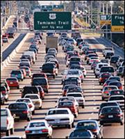 Περού: Τουλάχιστον 25 νεκροί από πτώση λεωφορείου σε χαράδρα