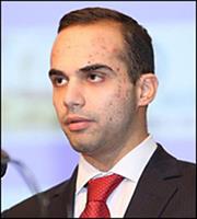 Ο Τραμπ απένειμε πλήρη χάρη στον Τζορτζ Παπαδόπουλο και άλλα 14 πρόσωπα