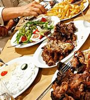 Πού τρώμε το καλύτερο αρνάκι σούβλας στην Αττική για το Πάσχα