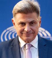 Συνάντηση Φαραντούρη με τον Γ.Γ. του ΟΗΕ Αντόνιο Γκουτέρες στη Νέα Υόρκη
