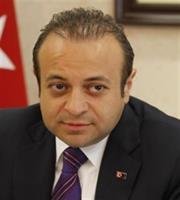 Μπαγίς: Απόφαση βασισμένη στη γενναιοδωρία η απελευθέρωση των δυο