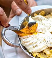 Μεζεδοπωλεία στα Πετράλωνα: Στέκια που αγαπάμε