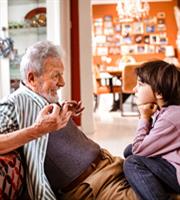 Ο κουμπαράς της τρίτης ηλικίας