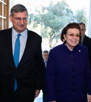 Εθνική Τράπεζα: Εγκαινιάστηκε το έργο «Μετέωροι Βηματισμοί» στο Μέγαρο Καρατζά