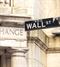 Συγκρατημένες απώλειες στη Wall Street